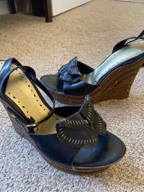 BCBGirls Black Leather Wedge Sandals with Decorative Stitching Sz 8